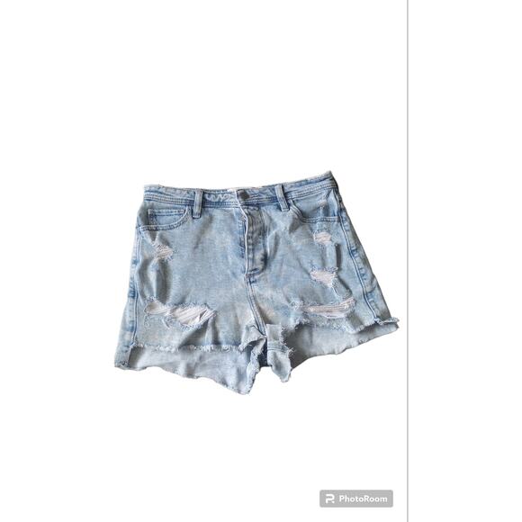 Hollister Pants - Hollister Curvy Ultra High-Rise Mom Short 3"